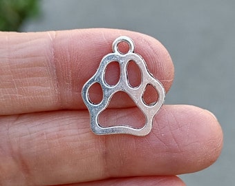 10 Paw Charms in Silver Tone - C1904