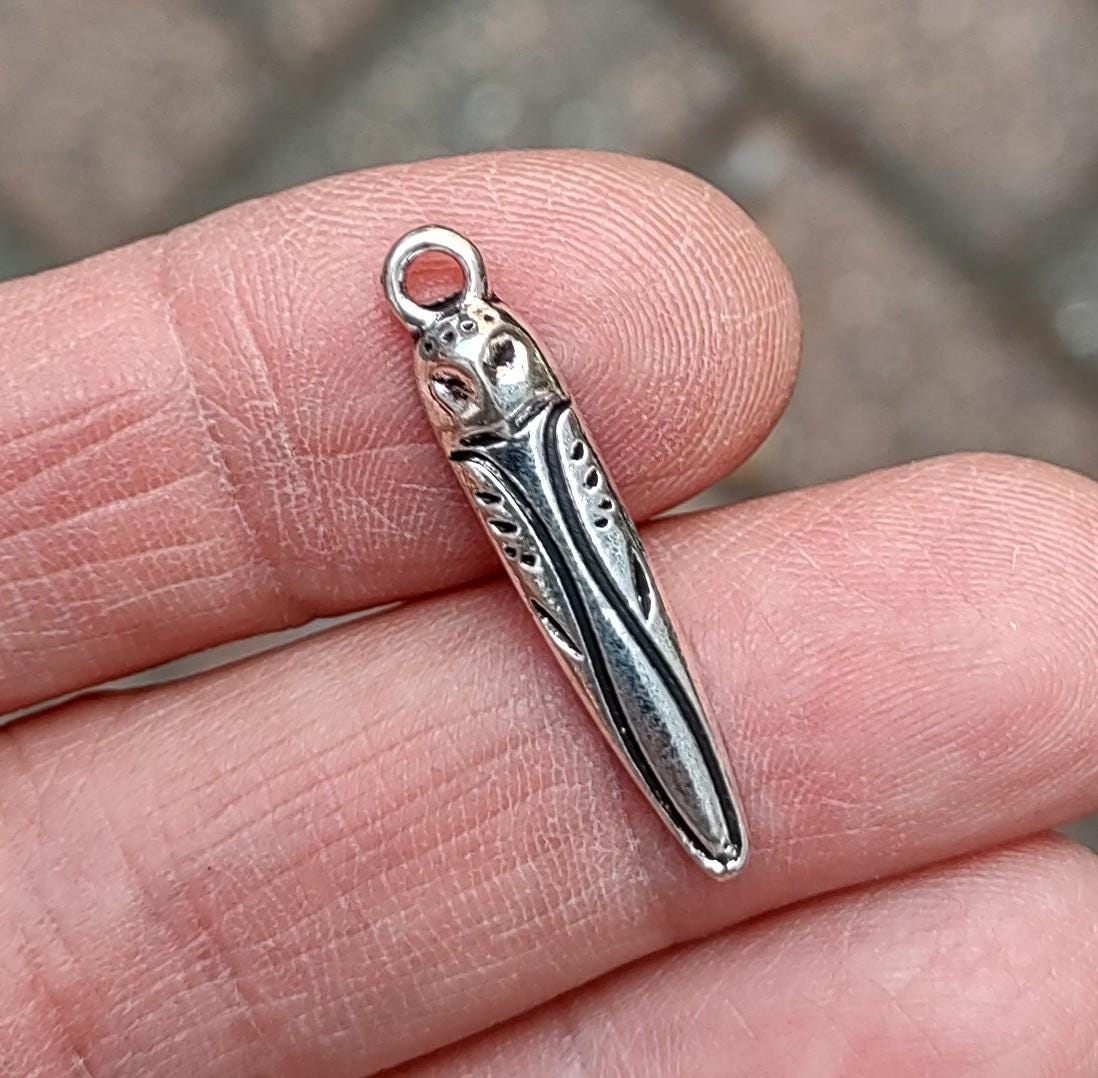 10 Slim Owl Moon Bird Charms in Silver Tone - C4412