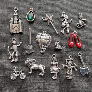 Wizard of Oz Charm Pendant Collection in Silver Tone - C2799