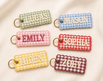 Personalisierter Schlüsselanhänger mit Namensstickerei, Rucksackanhänger im Vichy-Karo-Muster, individueller Stofftaschenanhänger, Geschenk für Lehrer, Gastgeschenk, Geschenk für Brautjungfern