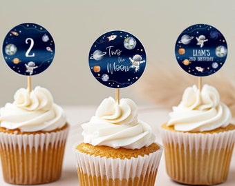 Rymden Cupcake Topper Födelsedagspresentetikett Klistermärke Planeter Raketskepp Astronaut Galax Dekor Solsystemet Redigerbar Nedladdning SP01