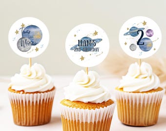 Rymden Cupcake Topper Födelsedagspresentetikett Klistermärke Planeter Raketskepp Astronaut Galax Dekor Solsystemet Redigerbar Nedladdning SP02