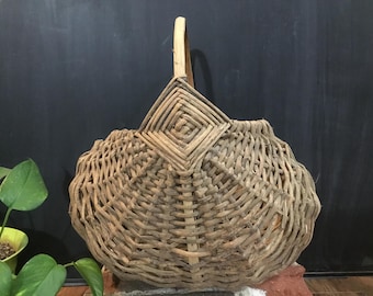 Antique Primitive God’s Eye Buttocks Basket Egg Collecting Basket