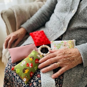 Pierścień sensoryczny z 4 woreczkami sensorycznymi dla pacjentów z demencją