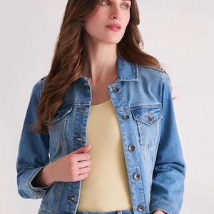 Women’s Light Blue Washed Denim Jacket – Vintage Handmade Spread Collar Retro Style