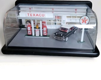 Franklin Mint Roadside Memories "Service With A Smile" 1:43 Diorama Texaco Chevy