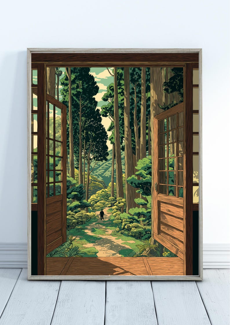 Pode incluir: Uma impress&atilde;o de arte emoldurada retrata uma porta aberta revelando uma exuberante cena florestal. &Aacute;rvores altas margeiam um caminho que leva &agrave; dist&acirc;ncia, com uma figura caminhando por ele. A porta e a moldura s&atilde;o de cor marrom quente.