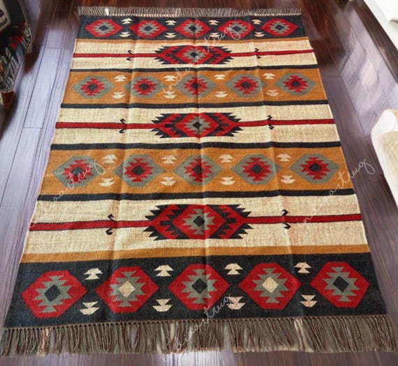 Handwoven Wool Jute Kilim Rug: Bohemian Dhurrie Style