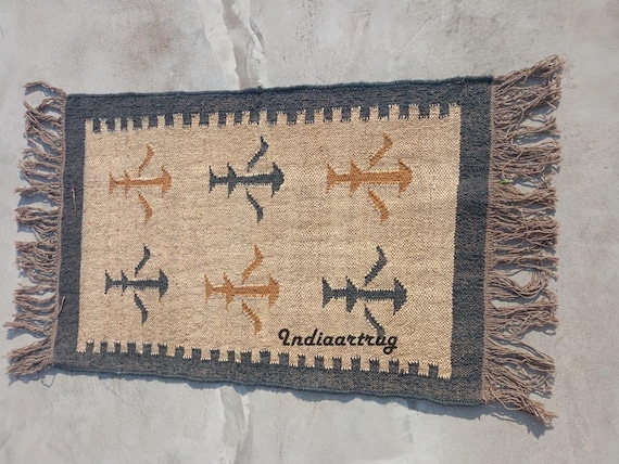 Handwoven Wool Jute Kilim Rug: Bohemian Southwestern Design