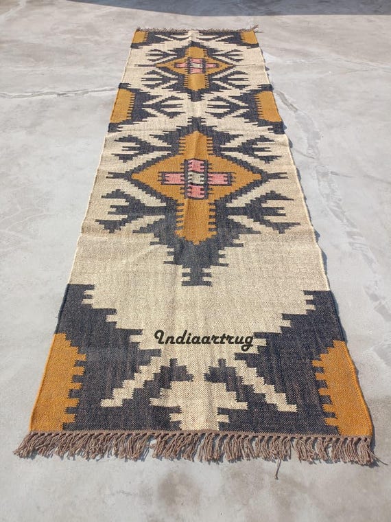 Handwoven Wool Jute Kilim Rug: Bohemian Rustic Decor