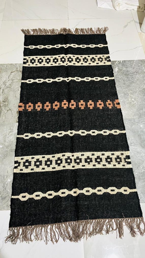 Handwoven Wool & Jute Kilim Rug: 5x12 Traditional Indian Dhurrie