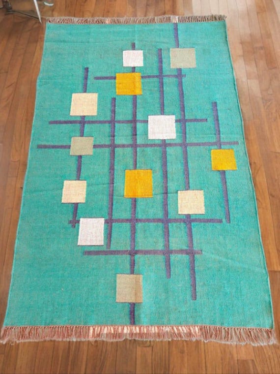 Handwoven Wool Jute Kilim Rug: Bohemian Southwestern Design