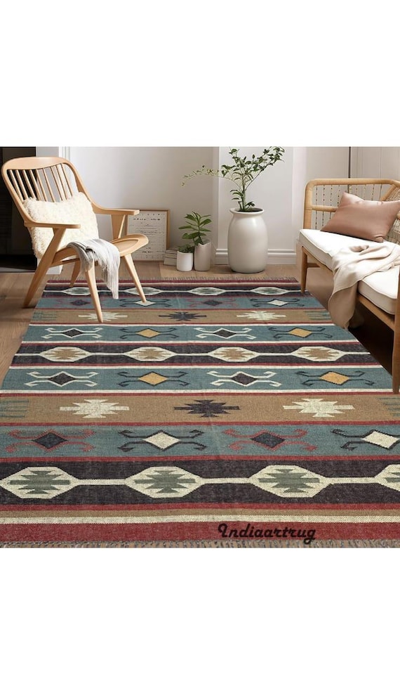 Handwoven Wool Jute Kilim Rug: Rustic Bohemian Decor