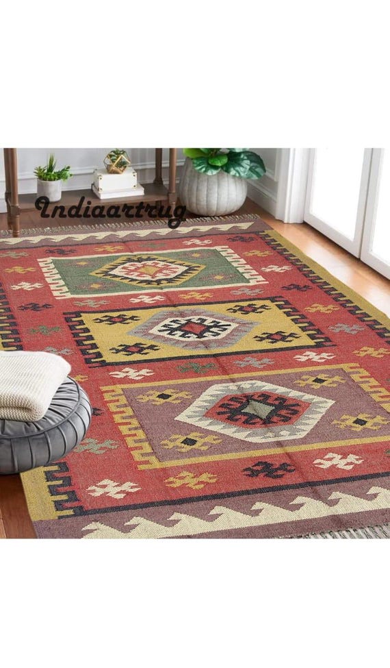 Handwoven Wool Jute Kilim Rug: Bohemian Southwestern Decor