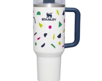 Neu im Paket Stanley 40 Unze Edelstahl H2.0 Flowstate Quencher Tumbler Abstract Geos