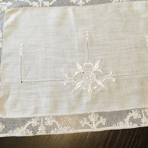 Vintage POTTEN KANT Bobbin Lace Highly Collectible Doily