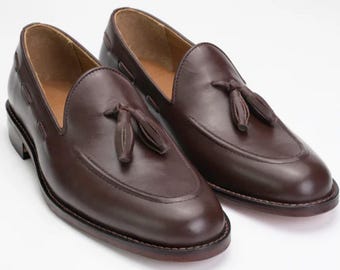 Handgemaakte bruine leren loafers met kwastjes voor heren | Klassieke instappers