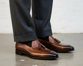 Mocassins à pampilles marron faits main | Chaussures habillées en cuir pour homme, modèle de luxe à enfiler