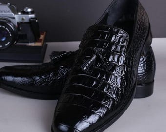 Men's Black Crocodile Pattern Tassel Loafers – Glossy Patent Leather Dress Shoes