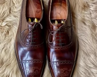 Handgemaakte bruinleren oxford veterschoenen! Jurk met kap voor heren