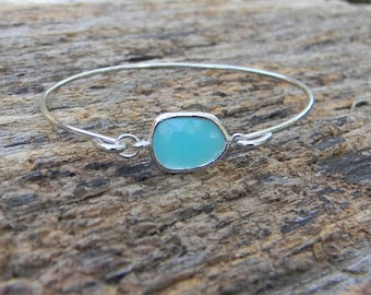 Silver Bangle Bracelet / Aqua Mint Bracelet / Bridesmaid Gift / Bridesmaid Jewelry / Bridesmaid Bracelet / Mother's Day Gift / Bangle