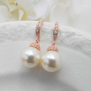 Rose Gold Pearl Bridesmaid Earrings / Pearl Dangle Earrings/ Bridesmaid Gift Ideas /Bridesmaid Earrings/ Rose Gold Pearl Bridesmaid Earrings