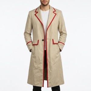 Beige trenchcoat met rode bies, geïnspireerd op de Vijfde Doctor | Klassieke sci-fi cosplayjas