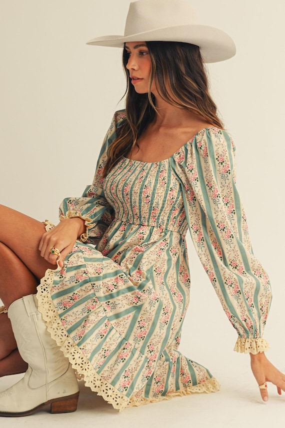 chinese dress ladies Bailey Rose Women's Cream Lace Mini Dress Small main image 0
