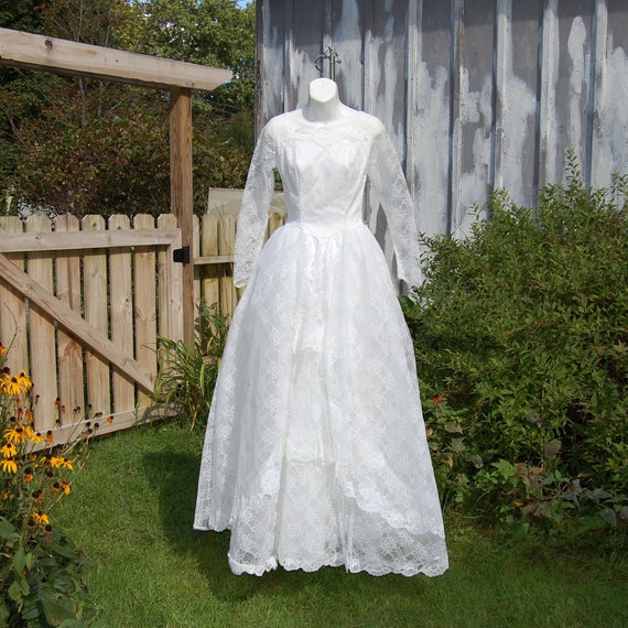 Vintage 50s Lace Wedding Gown: Long Sleeve Cinderella Dress With Train,  Extra Small - Etsy