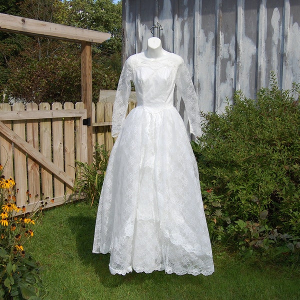 UPDATED Listing 50s 60s White Lace Wedding Gown Long Sleeve Cinderella Style with Lace Train/Cape that Attaches at Shoulders Extra Small