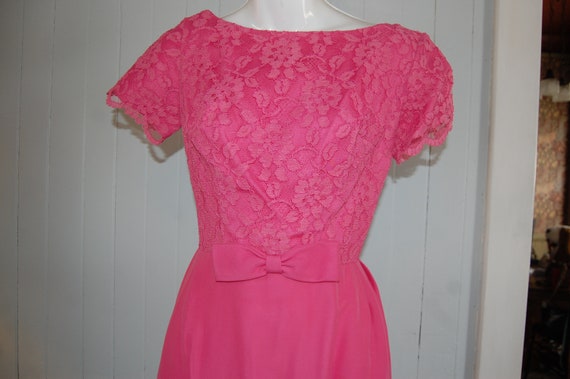 Deep Rose Pink 60s 70s Gown Linen with Lace and N… - image 1