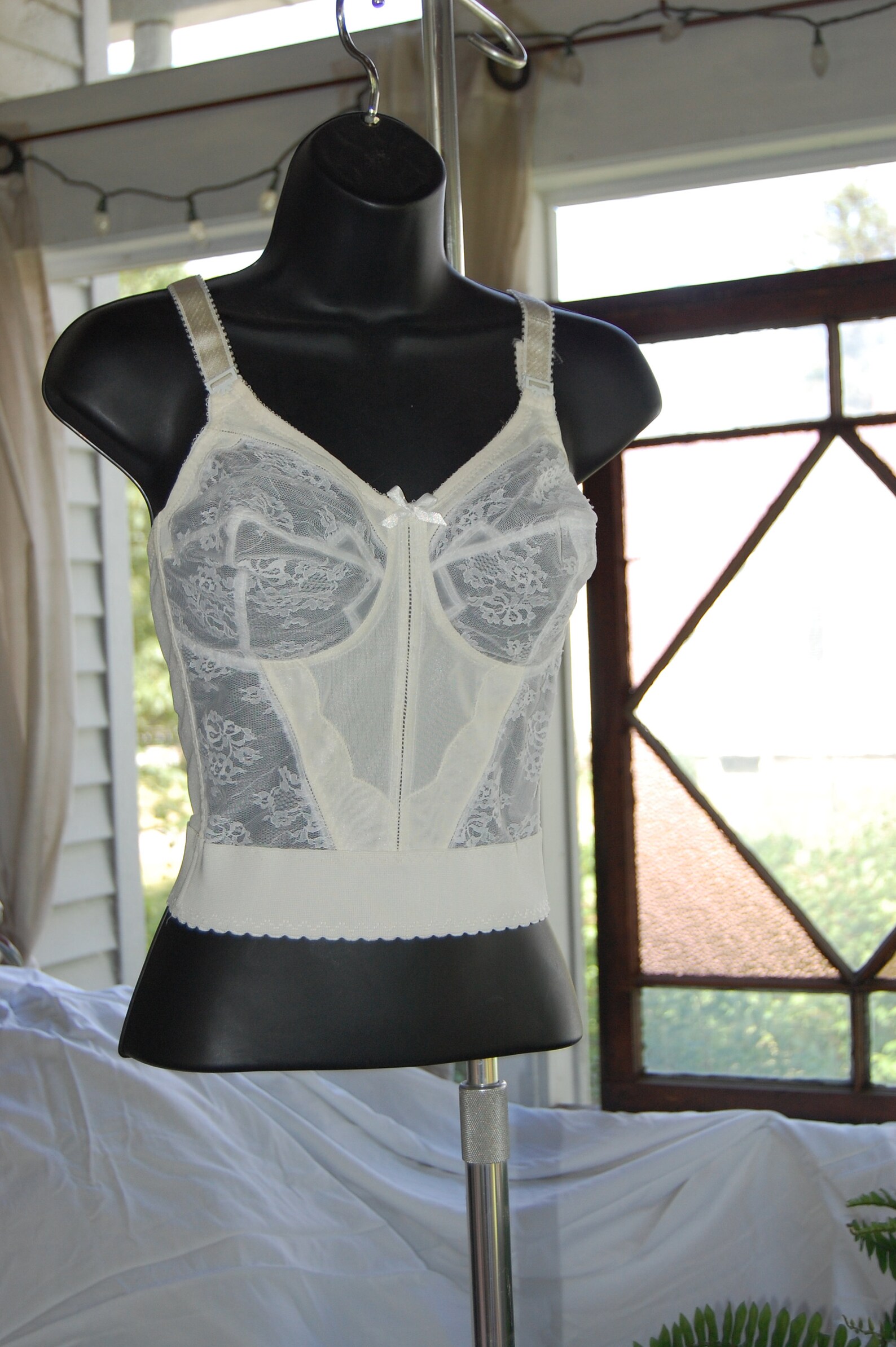 1980s Bali Long Line Bra Lace Cups and Lace Sheer Front Panels - Etsy