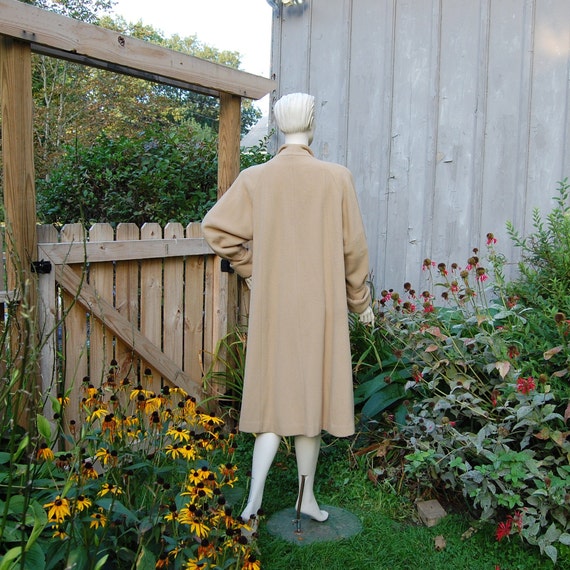 60s Cream Knee Length Coat with Edwardian Style C… - image 4