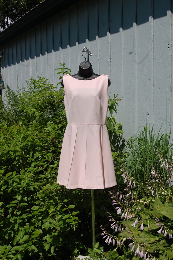 60s 70s Light Pink Sleeveless Dress Size M Pleate… - image 3