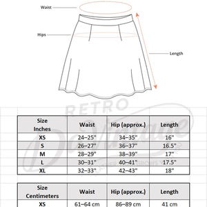 Puede incluir: Tabla de tallas para una falda, con medidas en pulgadas y cent&iacute;metros. La tabla incluye medidas de cintura, cadera y largo para las tallas XS a XL. El texto "SIZE CHART" est&aacute; en la parte superior.