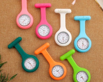 Reloj de bolsillo personalizado. Reloj de bolsillo grabado para enfermeras, matronas y personal sanitario.