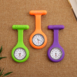 Reloj de enfermera de silicona personalizado con nombre grabado imagen 8