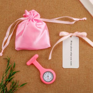 Reloj de enfermera de silicona personalizado con nombre grabado imagen 4