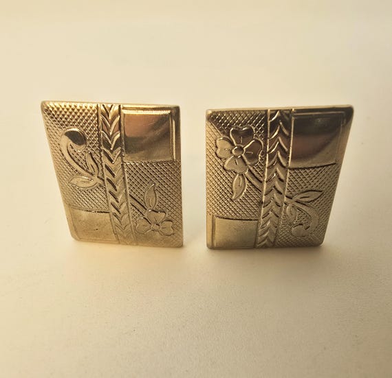 Vintage rectangular gold cufflinks with flower  d… - image 5