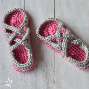 CROCHET PATTERN: Women&#39;s Chunky Gladiator Slippers pdf DOWNLOAD