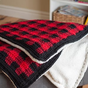 CROCHET PATTERN: Buffalo Plaid Blank with Snuggly Faux Sheepskin Lining - Pdf DOWNLOAD