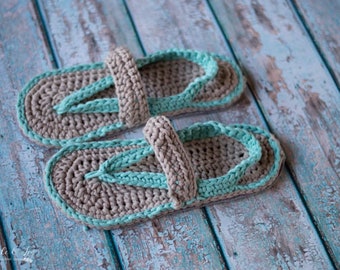 CROCHET PATTERN: Women's Flip Flops Sandals Slippers - PDF Digital Download