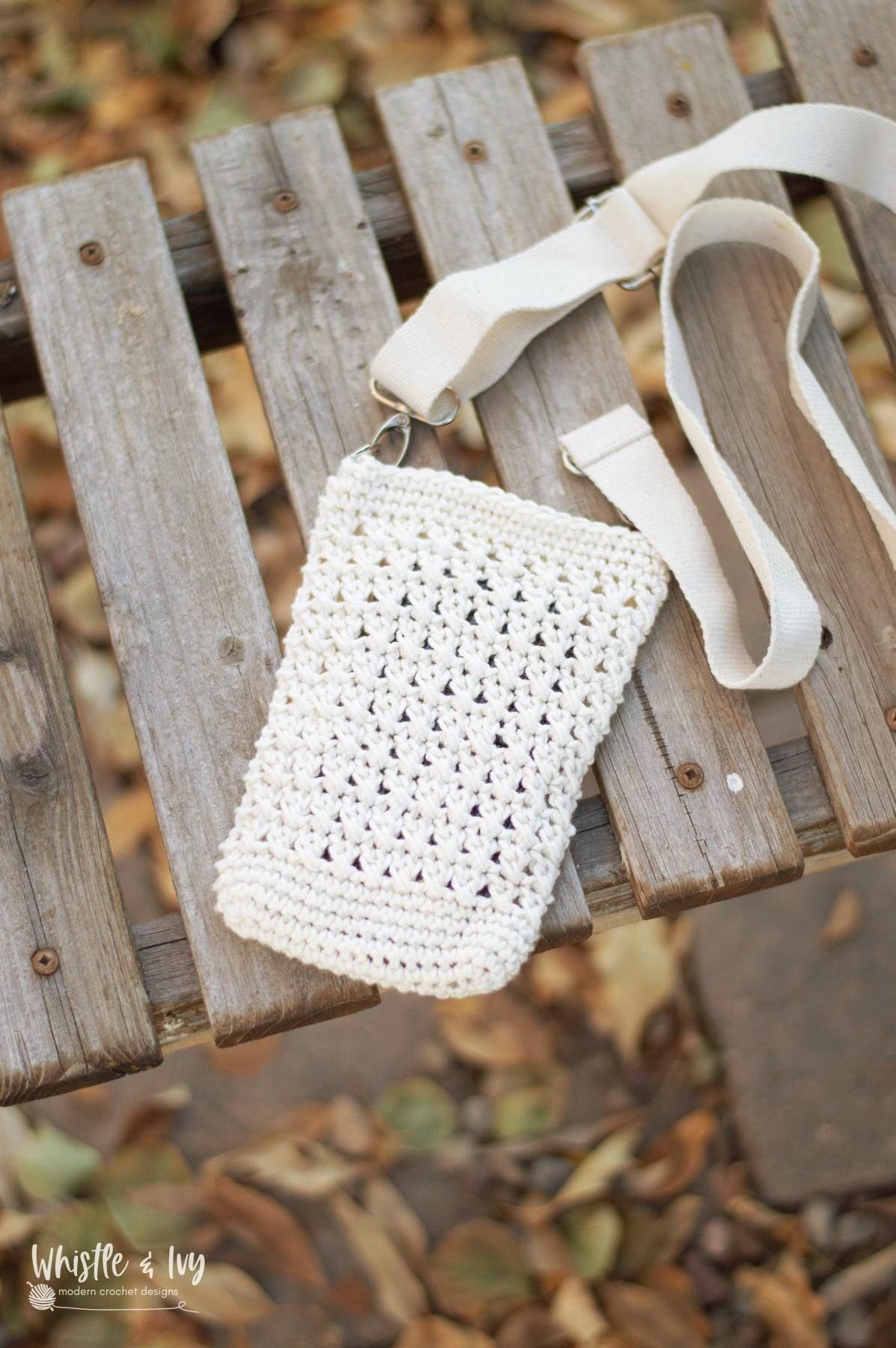 40 Crochet Shoulder Bags with Crossbody Bags, Tote Bags, and Bucket Bags 31 Crochet Pattern: Mini Crochet Shoulder Bag