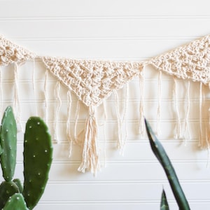 CROCHET PATTERN: Boho Fringe Granny Triangle Crochet Garland - PDF File Download