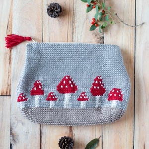 CROCHET PATTERN: Mushroom Pouch [PDF Digital Download Instructions]