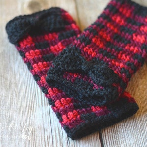 CROCHET PATTERN: Buffalo Plaid Arm Warmers Fingerless Gloves Pattern PDF Download image 2