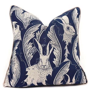 Froso Handtryck Sweden | TAKE2Pillow® | 'Hares In Hiding' + 'Mori No Seirei'