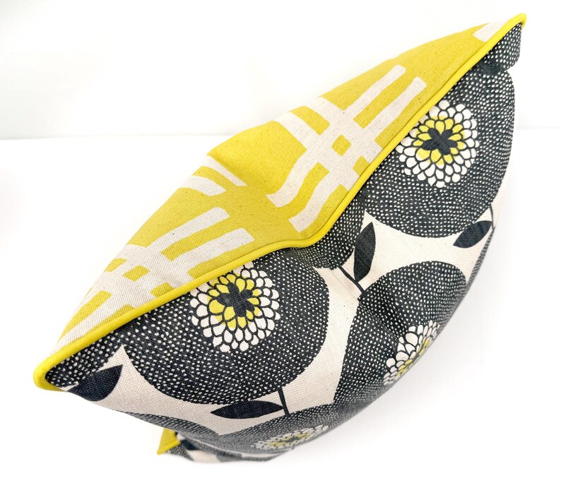 PlaskoDesign TAKE2 Pillow - Thumbnail 5