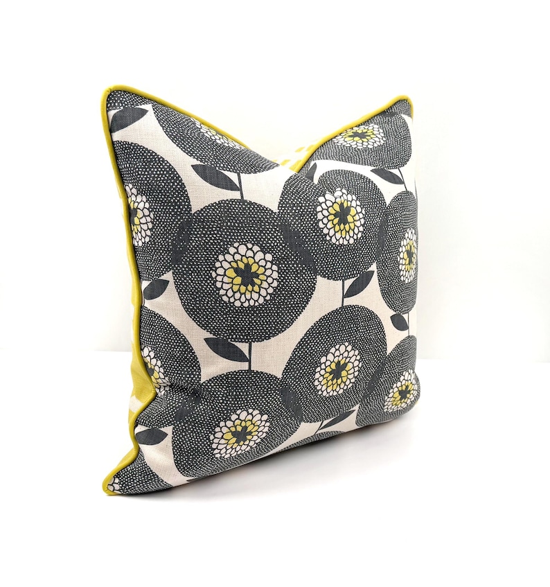 PlaskoDesign TAKE2 Pillow - Thumbnail 2