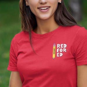Camiseta roja para profesor de educación, camiseta gráfica de profesor dibujada a mano